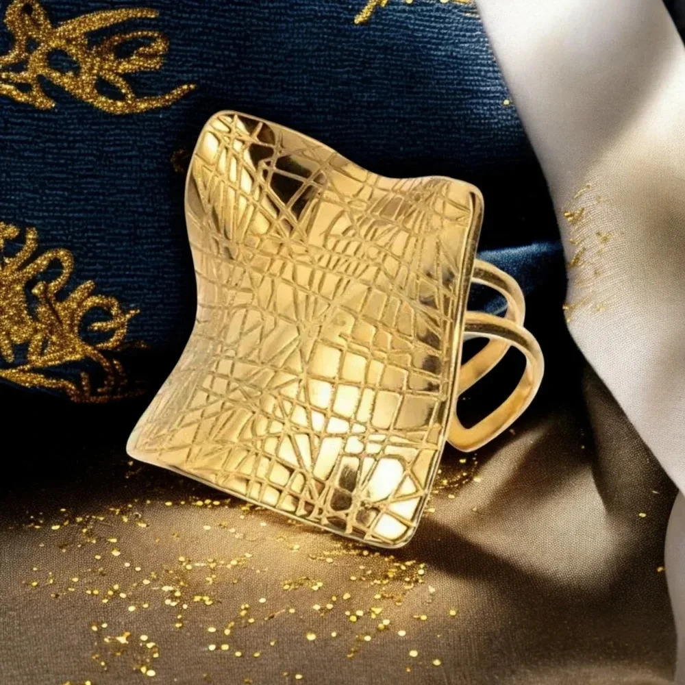 🆕️Bold & Beautiful 18K Gold Plated Adjustable Irregular Design Statement Ring